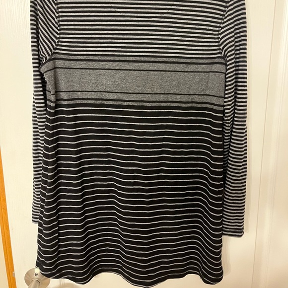 Soma long sleeve black gray shirt size medium - Picture 4 of 7